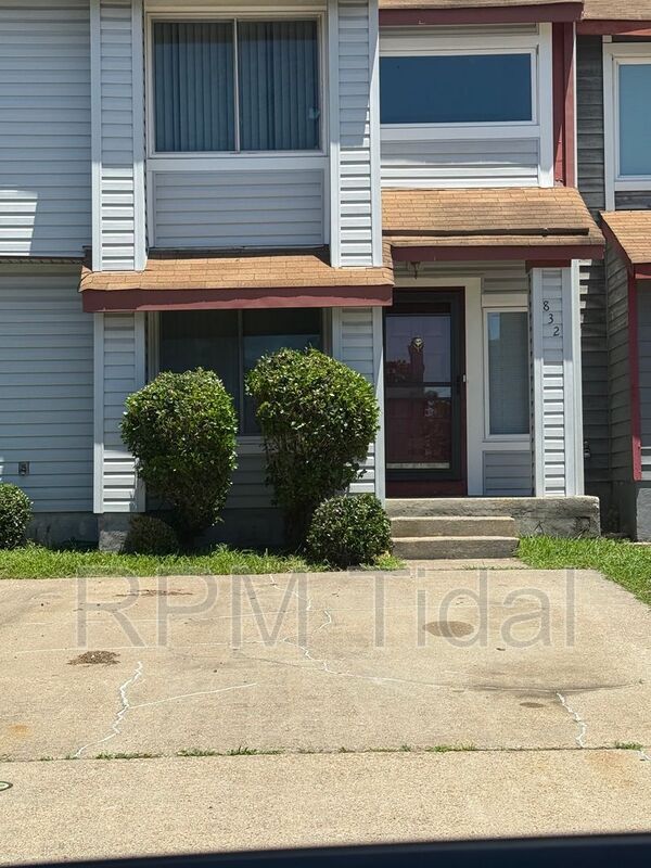 832 Tuition Dr in Virginia Beach, VA - Building Photo - Building Photo