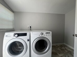 125 N 9th St in Rogers, AR - Foto de edificio - Building Photo