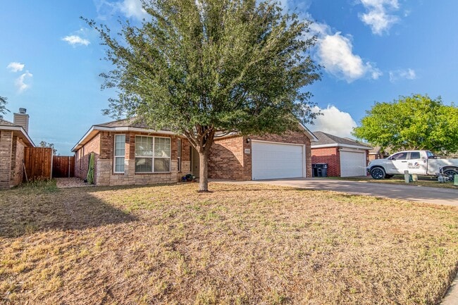 1313 Pacific Ave in Midland, TX - Building Photo - Building Photo