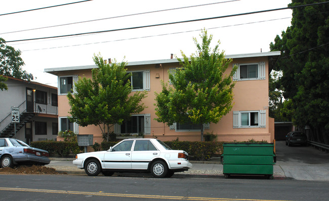 180 W Virginia St in San Jose, CA - Building Photo - Building Photo