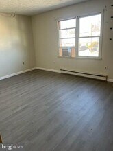 1111 Allen Dr in Winchester, VA - Building Photo - Building Photo