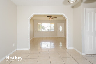 361 NE Orchard St in Port St. Lucie, FL - Building Photo - Building Photo