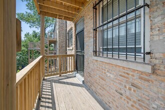 6635 S Ellis Ave in Chicago, IL - Building Photo - Building Photo