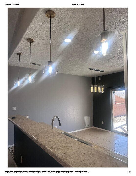 10828 Four Mile Rd SW in Albuquerque, NM - Building Photo