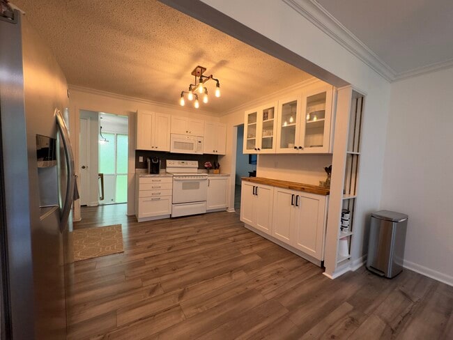 10412 Pinedale Dr in Knoxville, TN - Building Photo - Building Photo