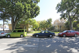 2404-2410 Kansas Ave in Santa Monica, CA - Building Photo - Building Photo