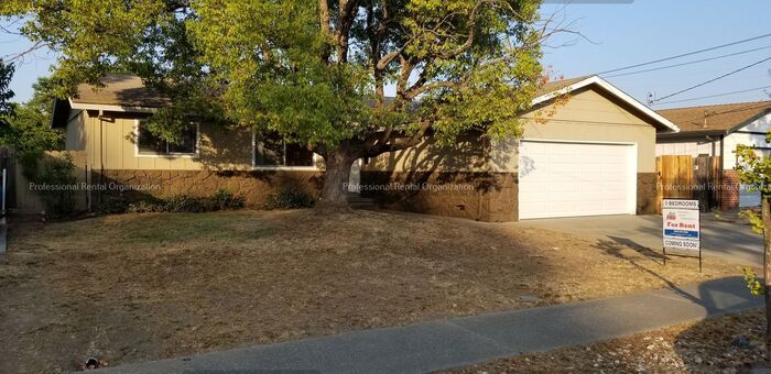 4356 Dale Dr in Napa, CA - Building Photo