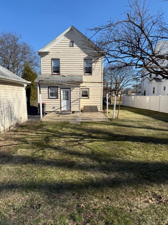 610 Downer St in Westfield, NJ - Building Photo - Building Photo