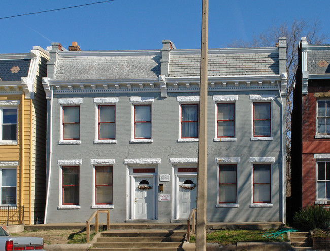 2522-2524 W Main St in Richmond, VA - Building Photo - Building Photo