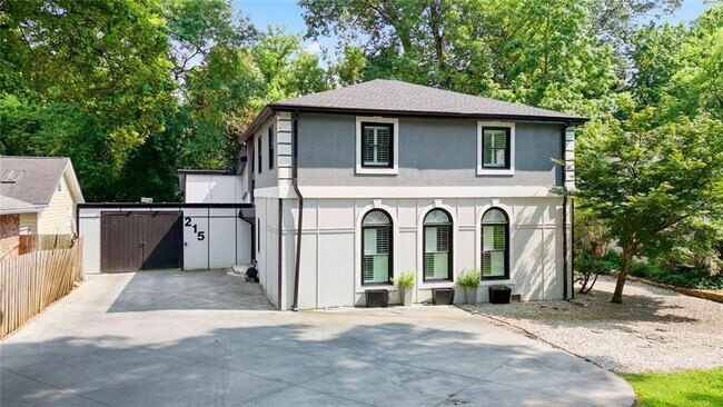 215 Camden Rd NE in Atlanta, GA - Building Photo - Building Photo