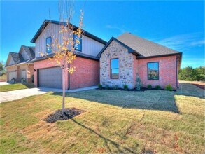 15313 Whitehorn Wy in Edmond, OK - Building Photo - Building Photo