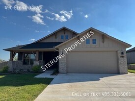 490 Elena Dr in Blanchard, OK - Building Photo