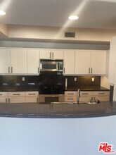 1862 S Bentley Ave in Los Angeles, CA - Building Photo - Building Photo