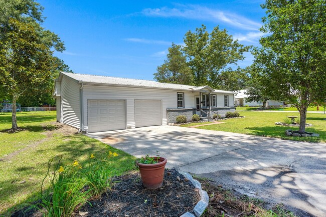 110 Warren St in Moncks Corner, SC - Building Photo - Building Photo