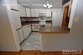 804 Pin Oak Rd in Severna Park, MD - Building Photo - Building Photo