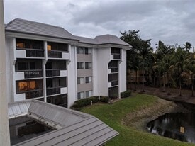 711 N Pine Island Rd, Unit 1