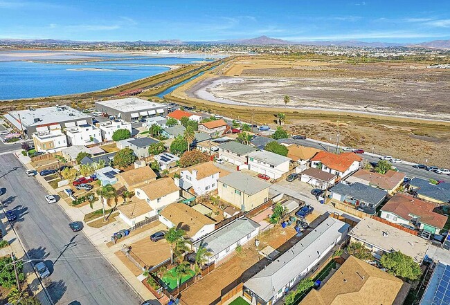 577 Florence St in Imperial Beach, CA - Building Photo - Building Photo