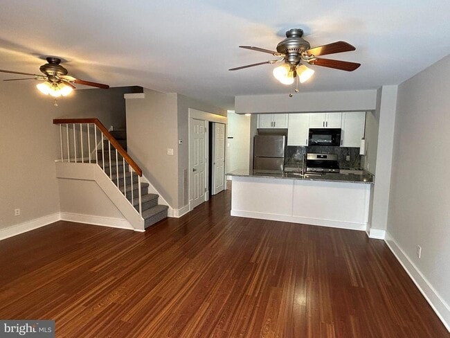 1011 Princeton Pl in Warminster, PA - Building Photo - Building Photo