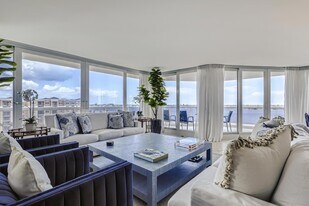 1617 N Flagler Dr, Unit 9B in West Palm Beach, FL - Building Photo