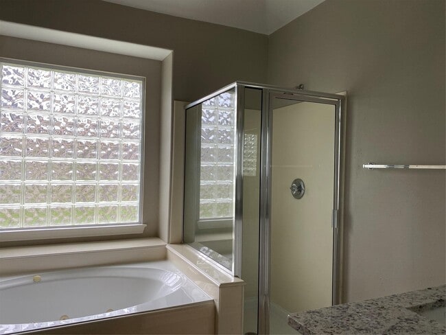 18215 Linden Forest Ln