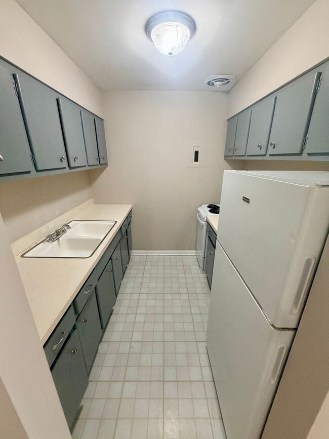 property at 1568 Alexandria Dr