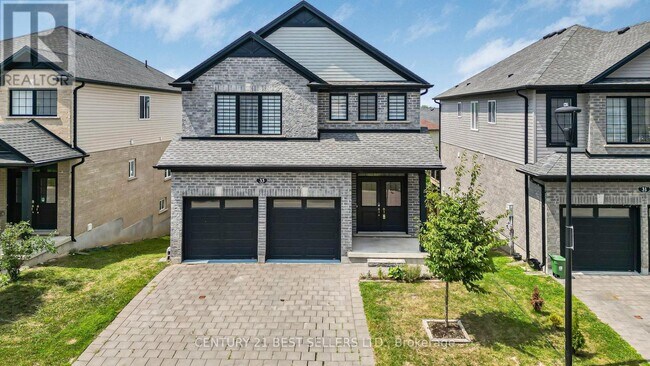 property at 2619-2619 Sheffield Blvd