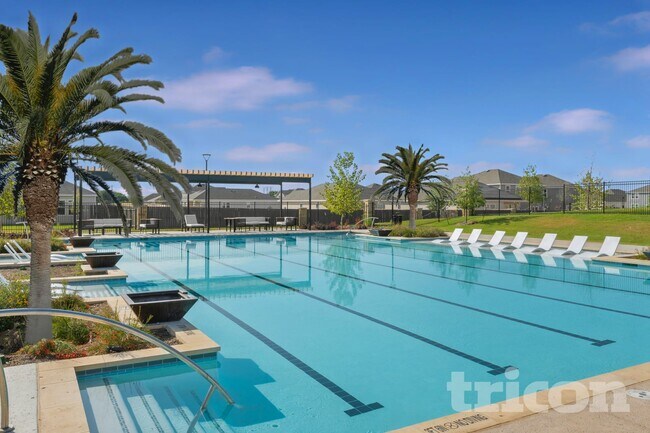 property at 7411 Boa Holw