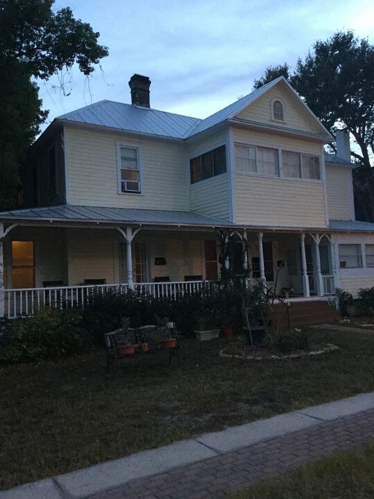 318 E Tarpon Ave-Unit -1A in Tarpon Springs, FL - Building Photo