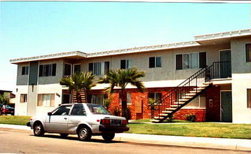 1260 Calla Ave in Imperial Beach, CA - Building Photo - Building Photo