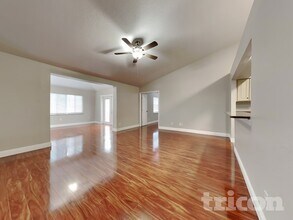 3613 Maricopa Ct in Ruskin, FL - Foto de edificio - Building Photo