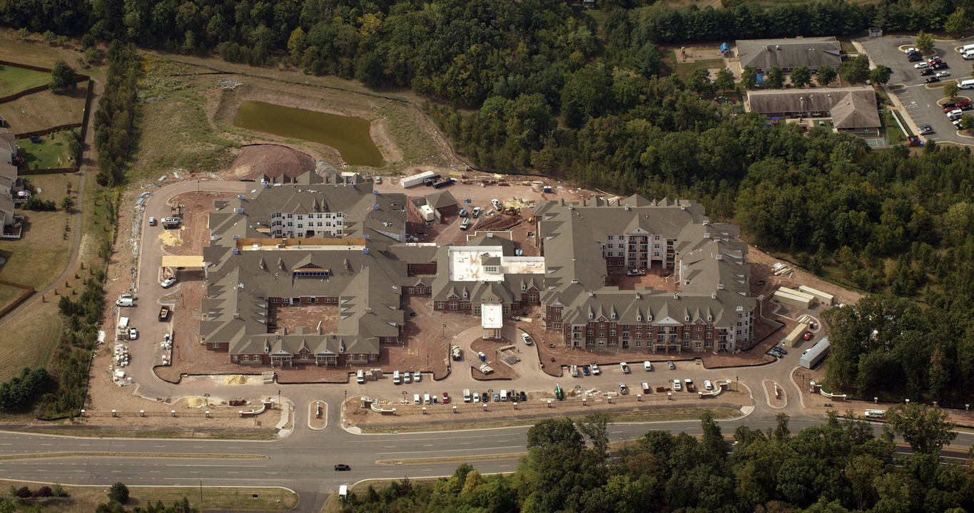 Waltonwood Ashburn in Ashburn, VA - Building Photo