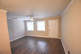 1111 Bose Ave in Rock Hill, SC - Foto de edificio - Building Photo