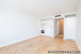 12 Commonwealth Ave, Unit 508 in Boston, MA - Foto de edificio - Building Photo