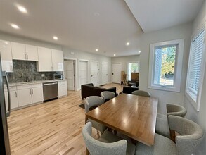 19 Gorham St, Unit 1 in Somerville, MA - Building Photo - Building Photo