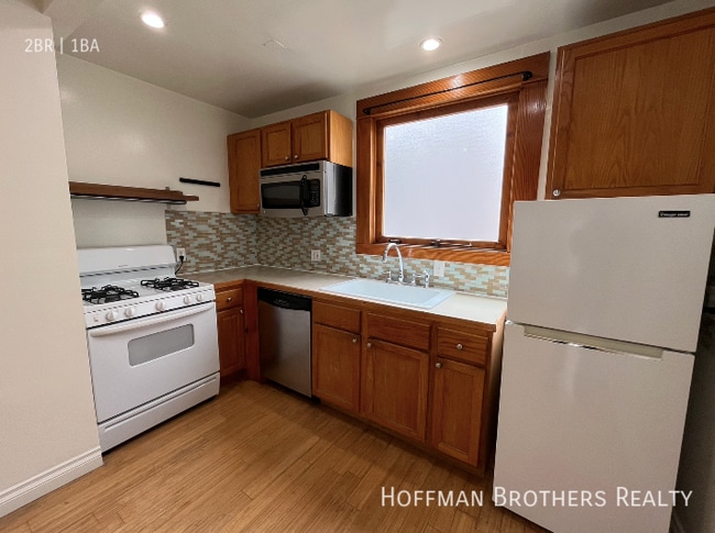 property at 523 S Coronado St