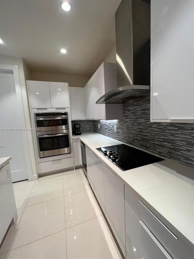 10422 NW 64th Terrace in Doral, FL - Building Photo - Building Photo