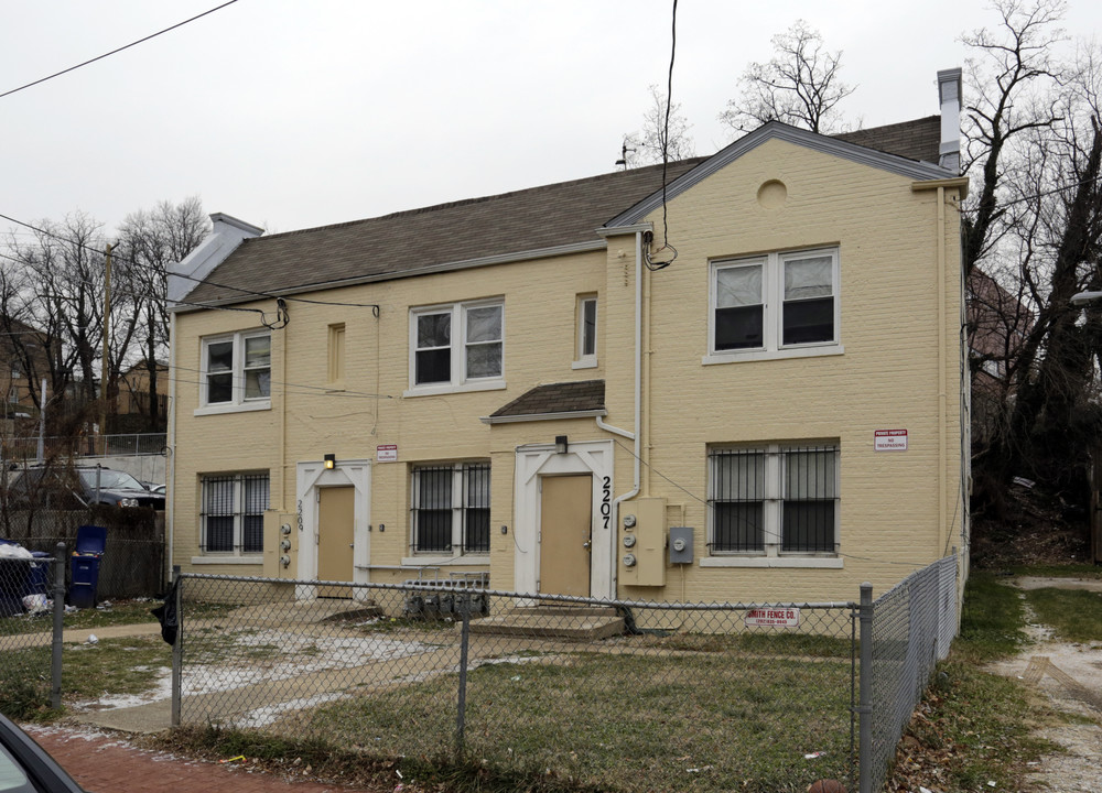 2207-2209 16th St SE in Washington, DC - Building Photo