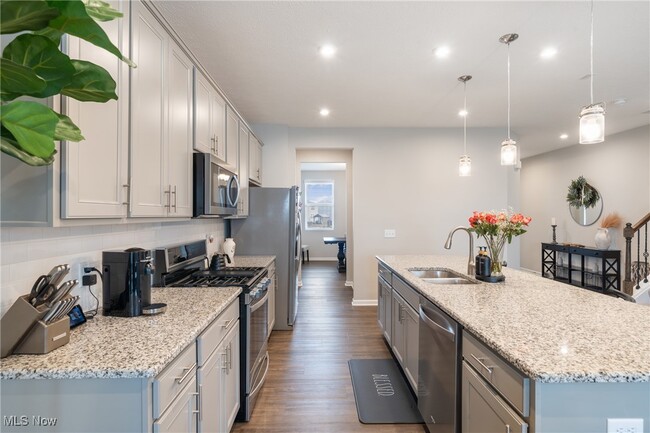 property at 115 N Washburn Rd