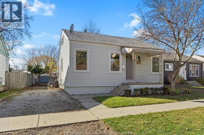 property at 2265 Elsmere Ave