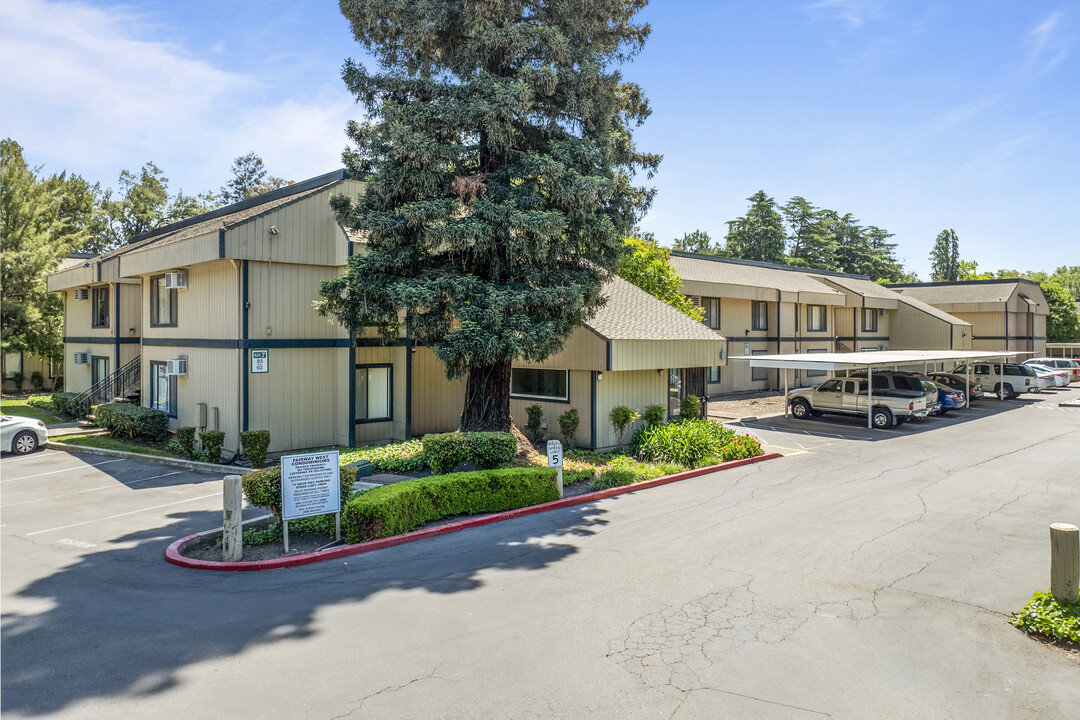 Fairway West in Stockton, CA - Building Photo