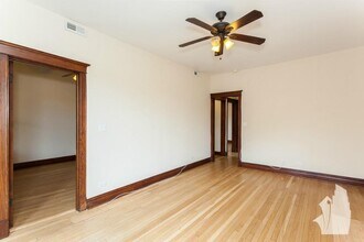 1434 W Addison St, Unit #2 in Chicago, IL - Building Photo - Building Photo