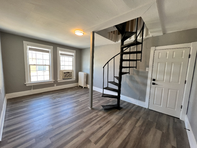 property at 1617 10th Ave