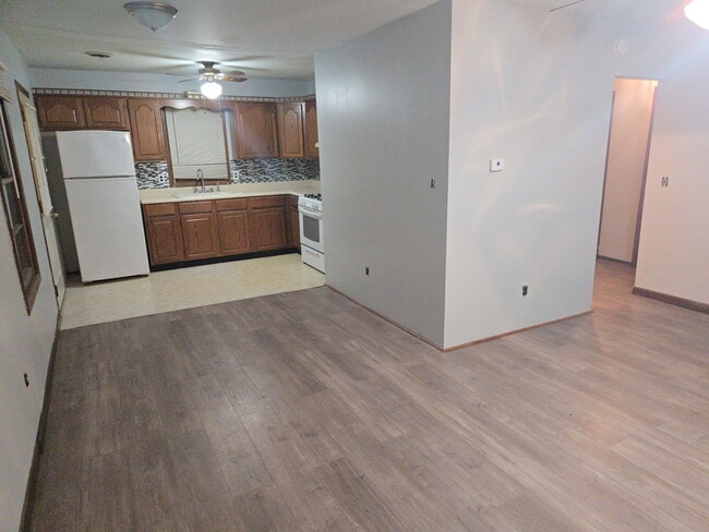 607 W Bluff St in Marseilles, IL - Building Photo - Building Photo