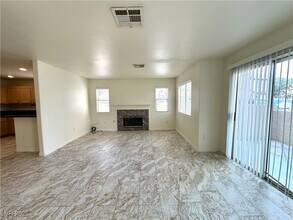 5277 S Westwind Rd in Las Vegas, NV - Building Photo - Building Photo
