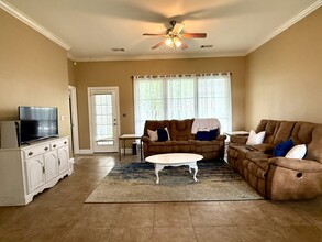3921 Northshore Ave in Baton Rouge, LA - Building Photo - Building Photo