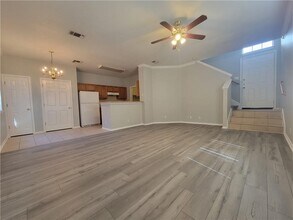 1717 Matthews Ln in Austin, TX - Building Photo - Building Photo