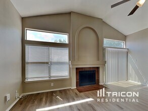 10218 Basin Field Dr in San Antonio, TX - Building Photo - Building Photo