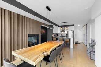 224 Carlton St. in Toronto, ON - Building Photo - Building Photo