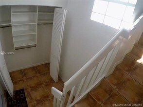 14807 Balgowan Rd-Unit -201-12 in Miami Lakes, FL - Foto de edificio - Building Photo