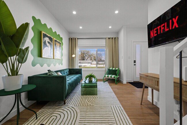 11017-11155 155 St NW, Unit SI ID1308631P in Edmonton, AB - Building Photo - Building Photo